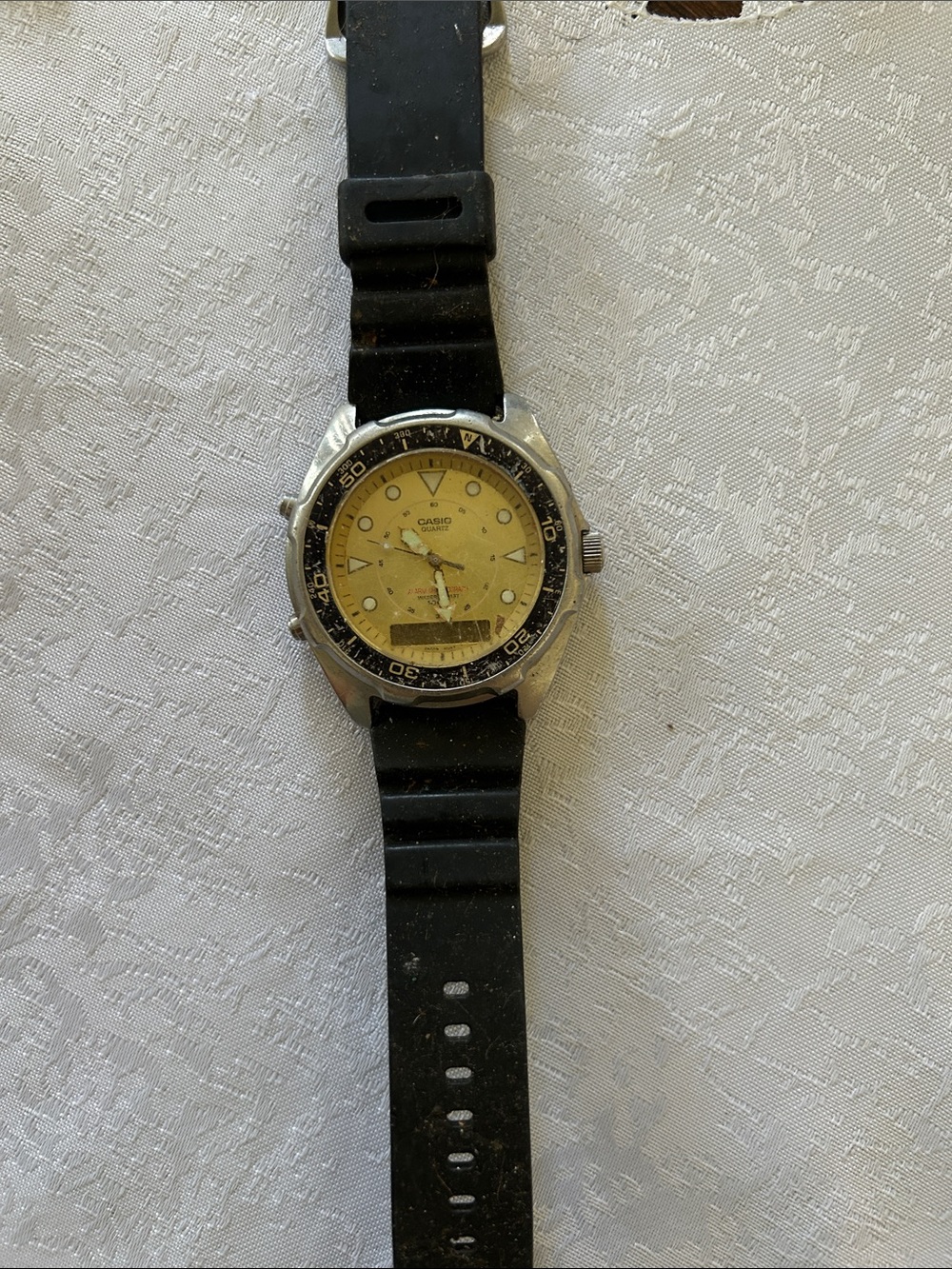 Casio Men’s Black Strap Watch with Beige Dial